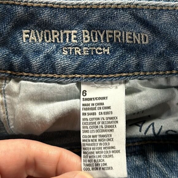 American Eagle Outfitters Distressed Favorite Boyfriend Jeans - Size 6 Short - Picture 7 of 8
